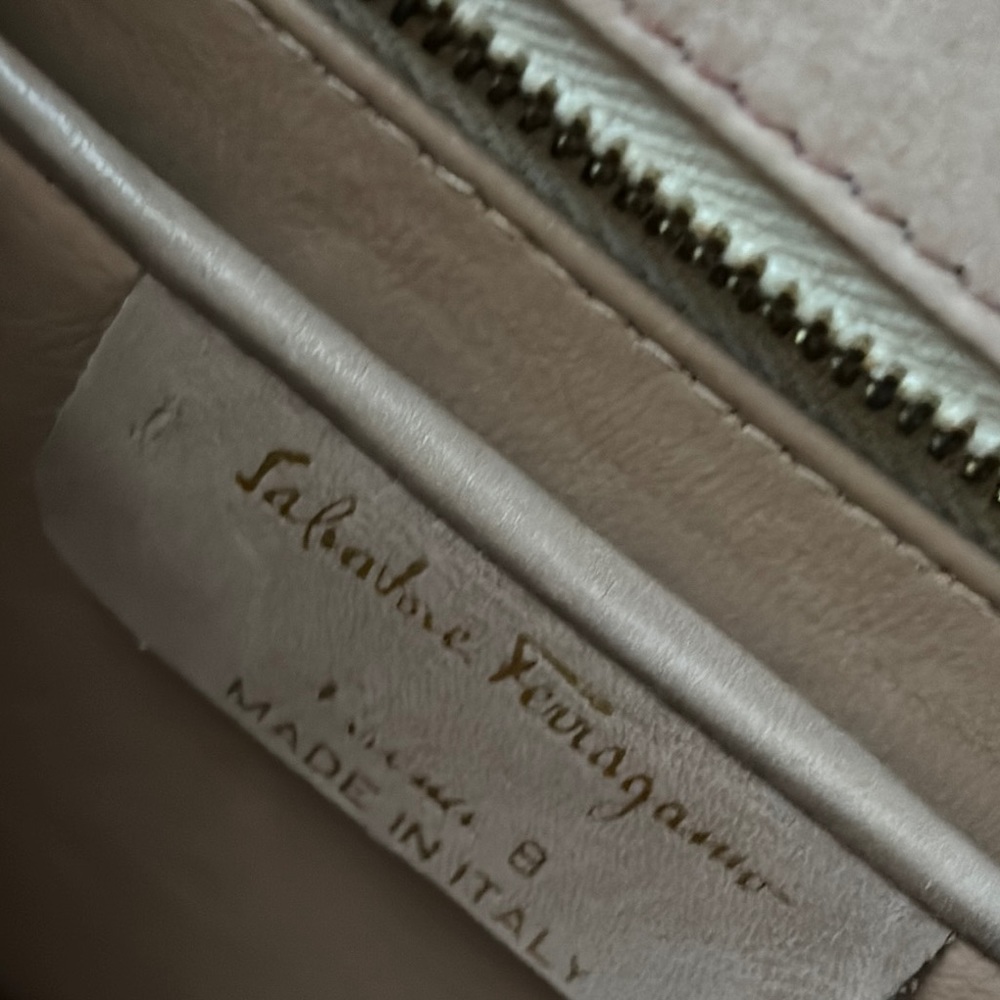Chic Salvatore Ferragamo Taupe Crossbody Bag with Sleek Design and leather Strap - Picture 9 of 14